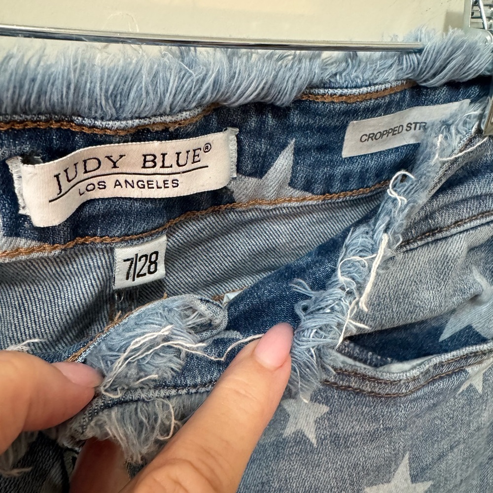 Judy Blue Starry Light Blue Cropped Jeans - Picture 2 of 8
